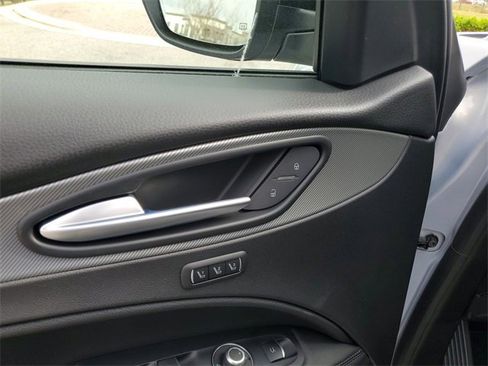 New 2025 Alfa Romeo Stelvio Sprint w/ Convenience Package image 19