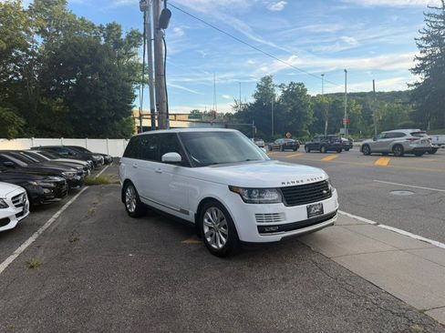 Used 2017 Land Rover Range Rover HSE AWD/4WD image 12