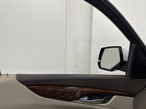 Used 2016 Cadillac Escalade Premium RWD image 35
