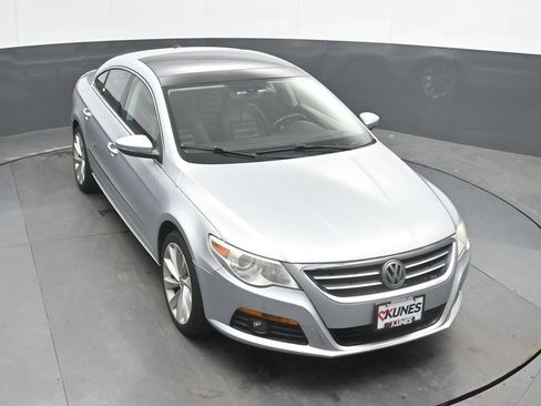 Used 2010 Volkswagen CC Luxury FWD image 27