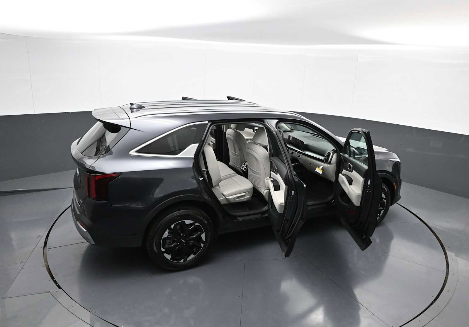 Used 2025 Kia Sorento S AWD/4WD image 44