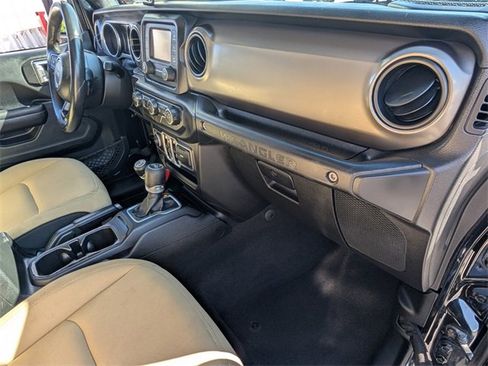 Used 2018 Jeep Wrangler Unlimited Sport S image 12