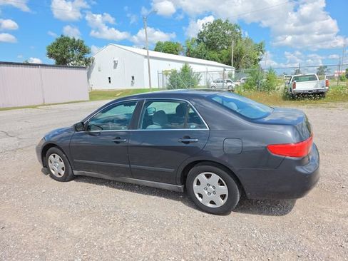 Used 2005 Honda Accord LX image 11