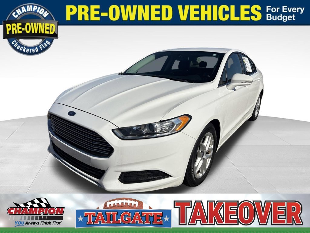Used 2015 Ford Fusion SE FWD image 1