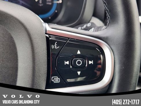 Certified 2025 Volvo XC60 T8 Plus w/ Protection Package Premier image 28