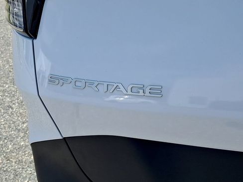 Used 2023 Kia Sportage EX FWD image 29