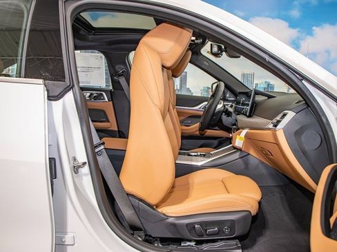 Used 2025 BMW i4 xDrive40i w/ Premium Package image 21