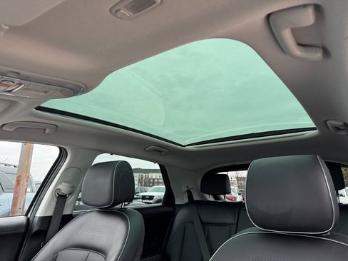 Used 2023 Hyundai Ioniq 5 Limited image 28