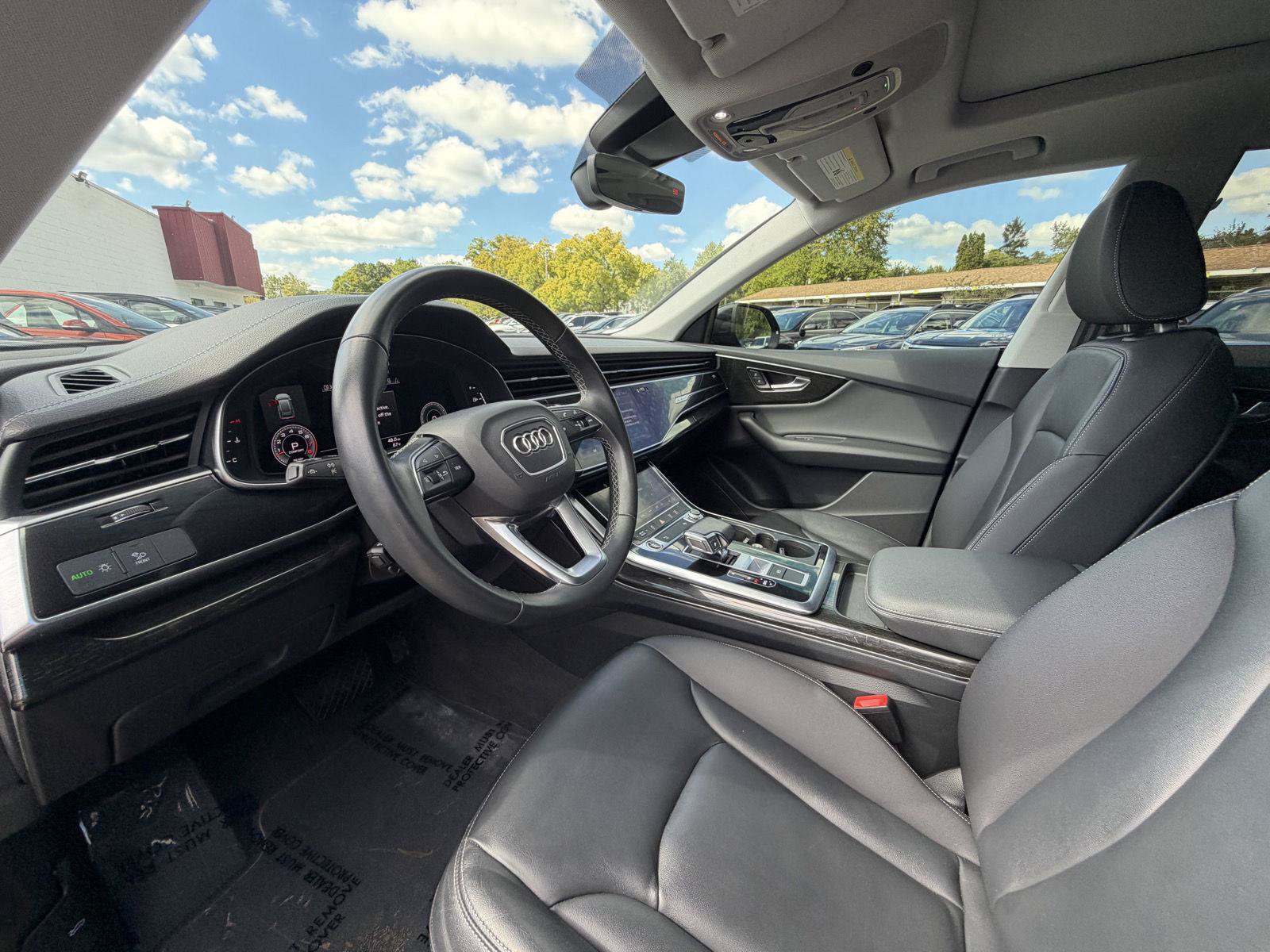 Used 2023 Audi Q8 Premium w/ Convenience Package AWD/4WD image 14