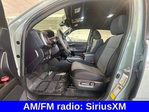 Used 2023 Toyota Tacoma TRD Off-Road image 10