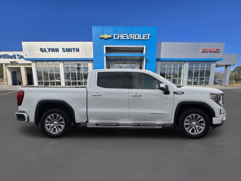 Used 2024 GMC Sierra 1500 Denali AWD/4WD image 6