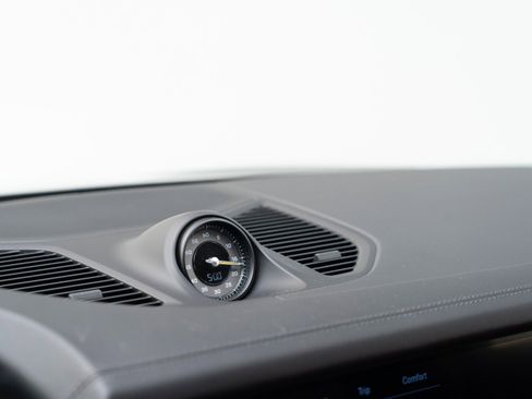 Certified 2024 Porsche Cayenne Turbo GT image 25