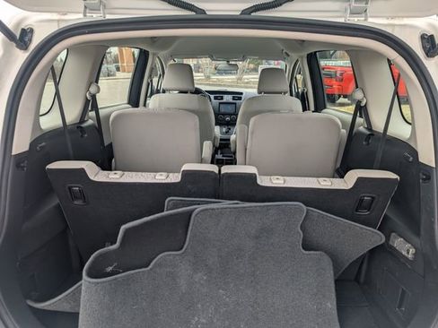 Used 2012 MAZDA MAZDA5 Sport image 16