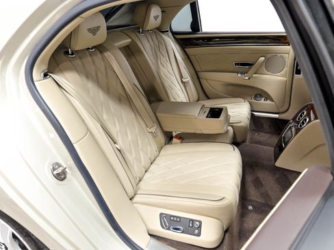 Used 2015 Bentley Flying Spur W12 AWD/4WD image 36