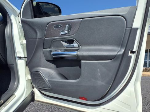 Certified 2022 Mercedes-Benz GLA 250 4MATIC image 26