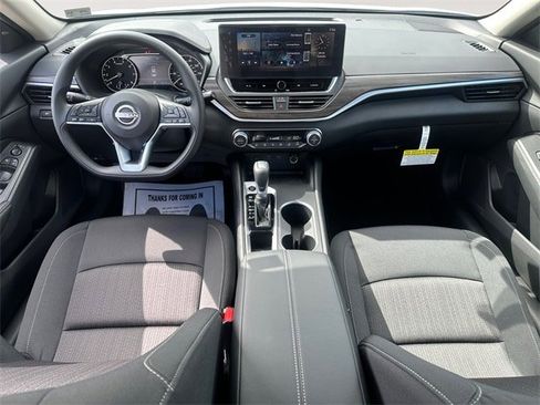 New 2025 Nissan Altima 2.5 SV w/ SV Special Edition Package image 10