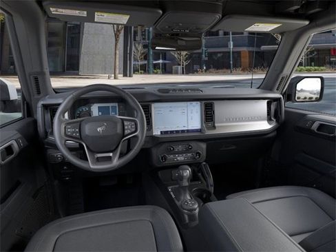New 2025 Ford Bronco Outer Banks w/ Sasquatch Package image 9
