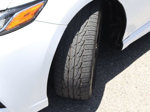 Used 2020 Toyota Camry SE FWD image 40