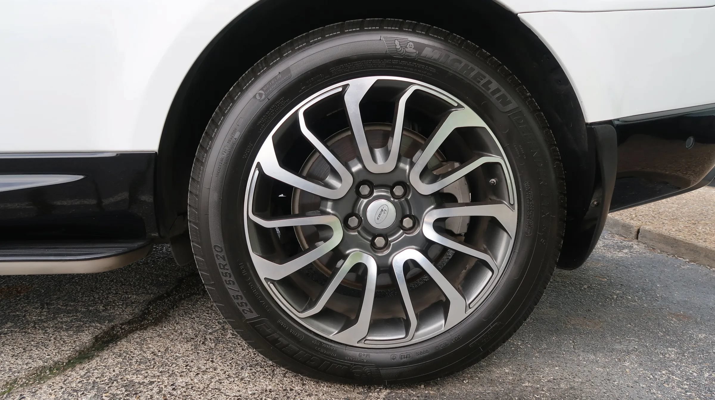 Used 2018 Land Rover Range Rover Sport HSE AWD/4WD image 63