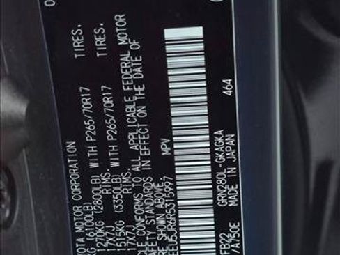 Used 2024 Toyota 4Runner SR5 RWD image 22