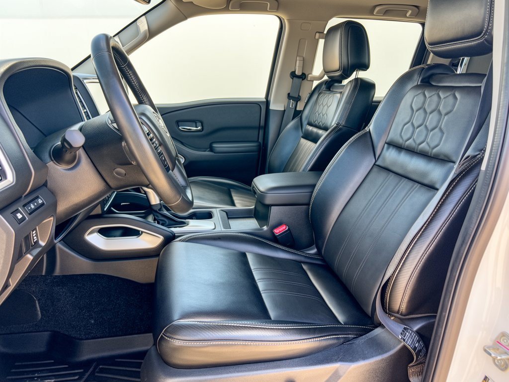 Used 2024 Nissan Frontier SL w/ Technology Package AWD/4WD image 5