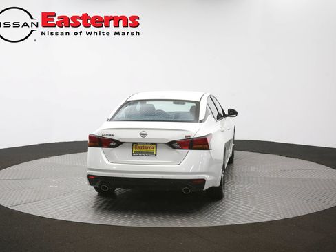 Used 2025 Nissan Altima 2.5 SR FWD image 37