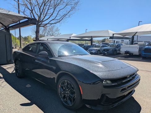 New 2026 Dodge Charger R/T w/ Blacktop Package AWD/4WD image 7