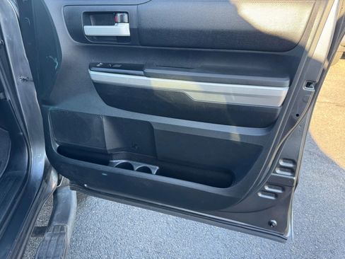 Used 2014 Toyota Tundra SR5 image 25