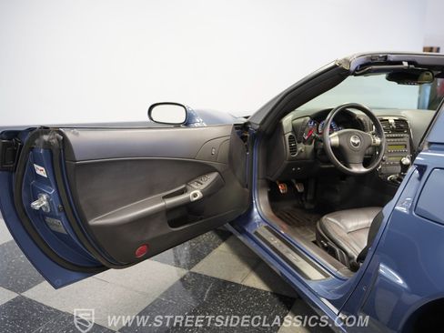 Used 2011 Chevrolet Corvette Grand Sport RWD image 37