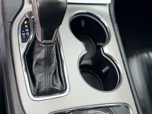 Used 2021 Jeep Grand Cherokee Limited image 17