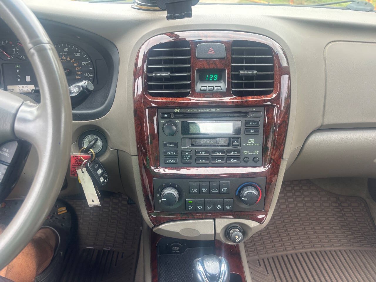 Used 2004 Hyundai Sonata GLS FWD image 13