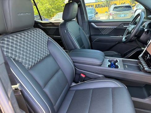 Used 2024 GMC Acadia Denali w/ LPO, Floor Liner Package FWD image 25