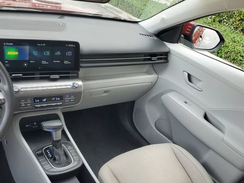 Used 2024 Hyundai Kona SEL FWD image 14