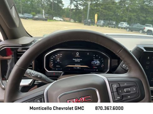 New 2026 GMC Sierra 1500 SLE w/ Preferred Package RWD image 13