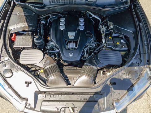 Used 2017 Maserati Levante S AWD/4WD image 64