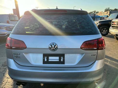 Used 2017 Volkswagen Golf S FWD image 6