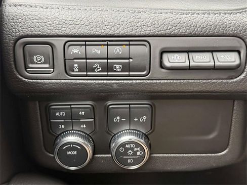 Used 2023 GMC Yukon Denali image 22
