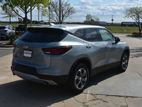 Used 2025 Chevrolet Blazer LT FWD image 5
