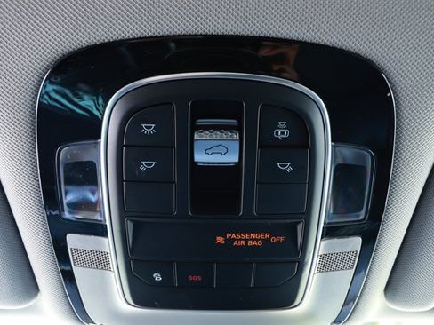 Used 2022 Hyundai Santa Fe SEL w/ Convenience + Premium Package AWD/4WD image 20