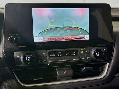 Certified 2024 Toyota Grand Highlander XLE FWD image 25