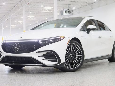 Used 2023 Mercedes-Benz EQS 580 4MATIC Sedan image 6