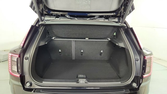 New 2026 Volvo EX30 Cross Country Ultra AWD/4WD image 35