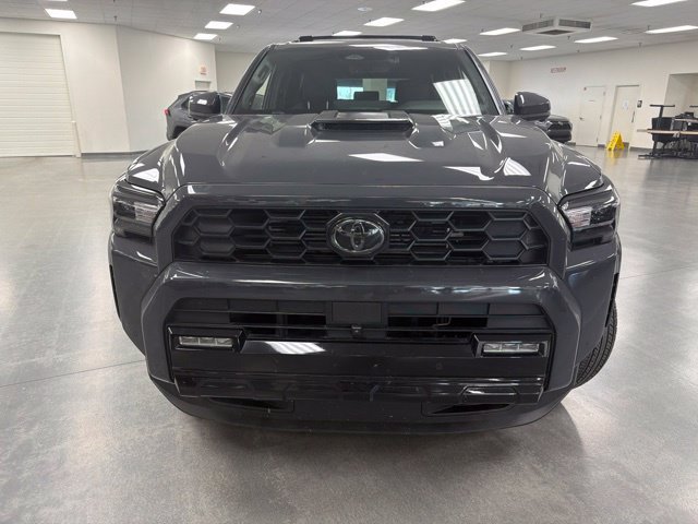 Used 2025 Toyota 4Runner TRD Sport Premium AWD/4WD image 2