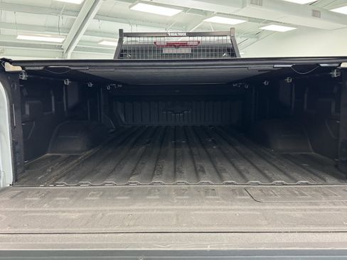 Used 2025 Chevrolet Silverado 2500 LTZ w/ LTZ Convenience Package AWD/4WD image 40