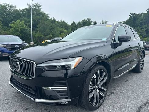 Certified 2023 Volvo XC60 B5 Ultimate AWD/4WD image 1