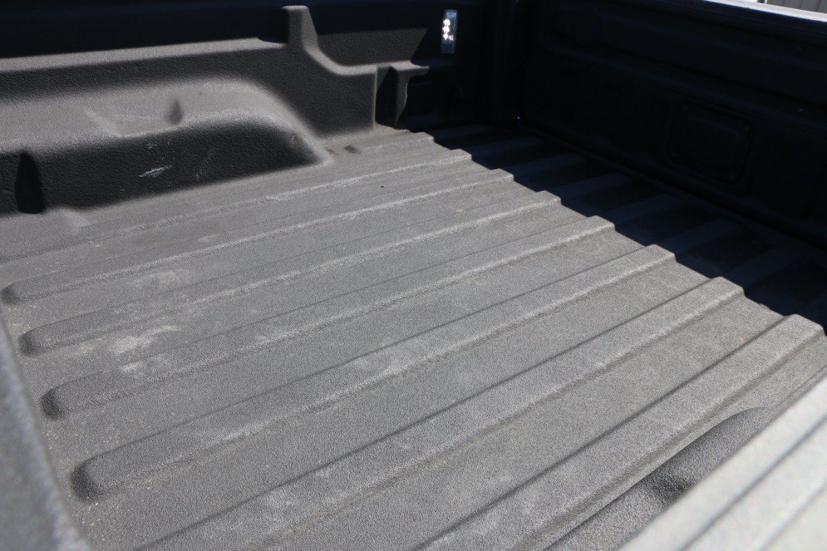 Used 2025 Jeep Gladiator Rubicon AWD/4WD image 30