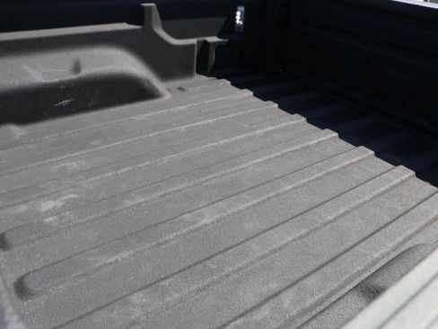 Used 2025 Jeep Gladiator Rubicon AWD/4WD image 30