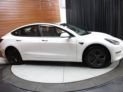 Used 2023 Tesla Model 3 Standard Range RWD image 13