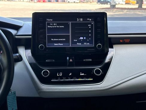 Used 2022 Toyota Corolla SE FWD image 18