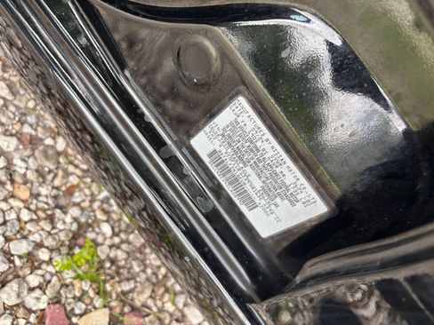 Used 2025 Nissan Versa SV FWD image 29